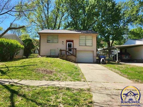 841 Se Brookside Dr, Topeka, KS, 66607-2323 | Card Image