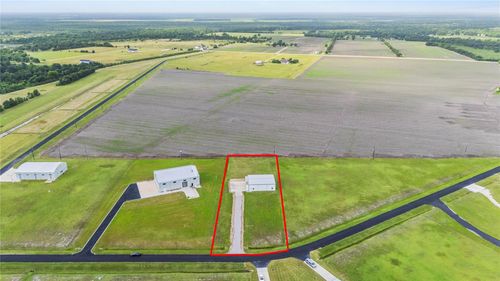 7736 Meteor Dr, Sealy, TX, 77474-2382 | Card Image