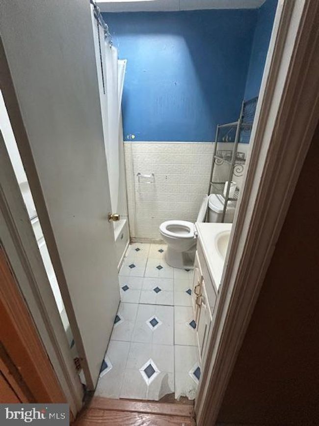 1572 Summit St, Townhouse with 3 bedrooms, 2 bathrooms and null parking in LINWOOD PA | Image 5