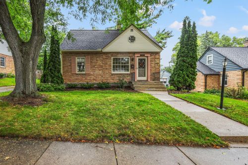 3514 Lucia Crst, MADISON, WI, 53705-3312 | Card Image