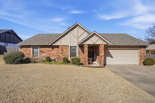 1913 Glendale Rd, Sapulpa, OK, 74066-6113 | Card Image