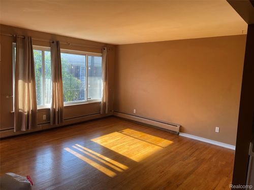 25301 unit 230 Five Mile Road, Redford Charter Township, MI, 48239 | Card Image