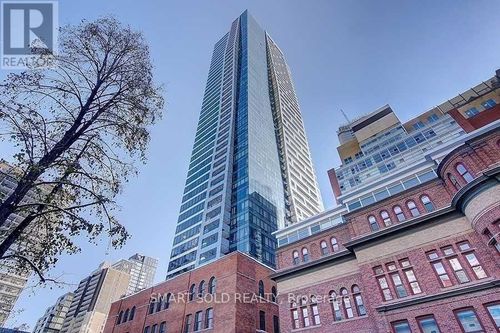 323-5 St Joseph St, Toronto, ON, M4Y0B6 | Card Image
