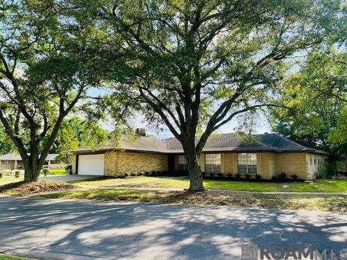 395 Hillcrest Ave, Baton Rouge, LA, 70807-2538 | Card Image