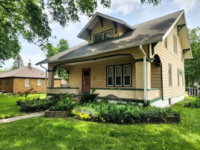 925 7th Street, House other with 4 bedrooms, 2 bathrooms and 3 parking in Erie IL | Image 2