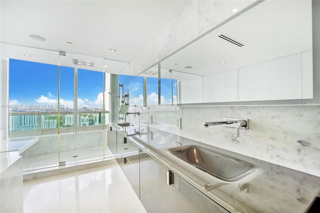 APT-2605 - 1643 Brickell Ave, Condo with 2 bedrooms, 3 bathrooms and null parking in Miami FL | Image 14