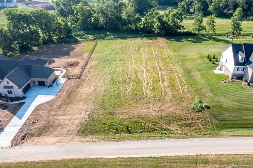 125 Doe Valley, Nicholasville, KY, 40356 | Card Image