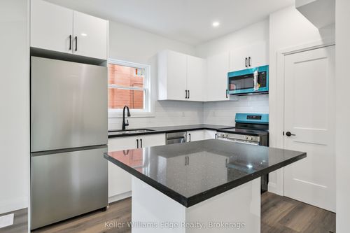 161 Weir St N, Hamilton, ON, L8H5G1 | Card Image
