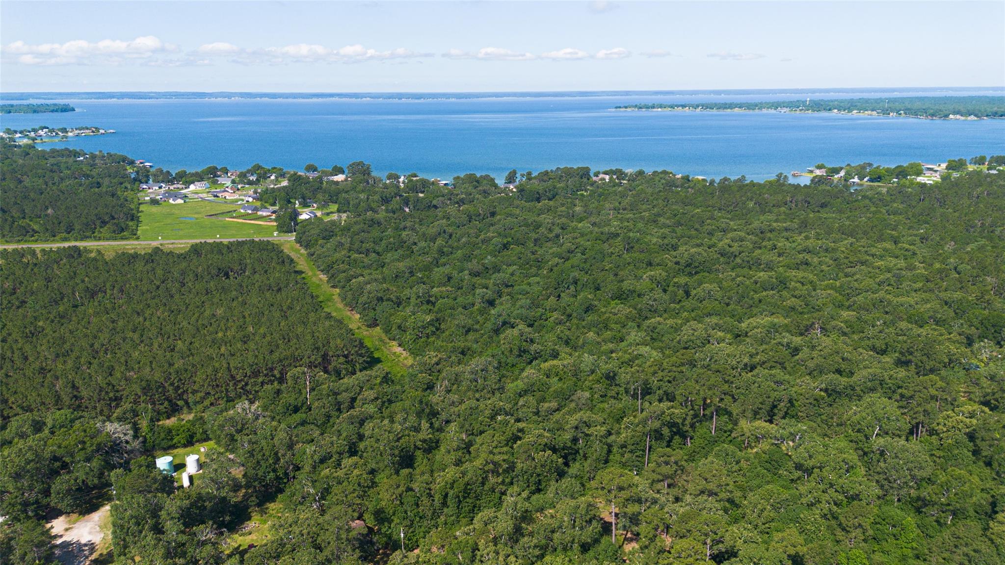 Land in Livingston