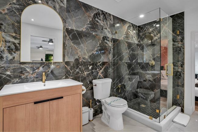 1229 Ne 17 Th Ave, House other with 4 bedrooms, 3 bathrooms and null parking in Fort Lauderdale FL | Image 31