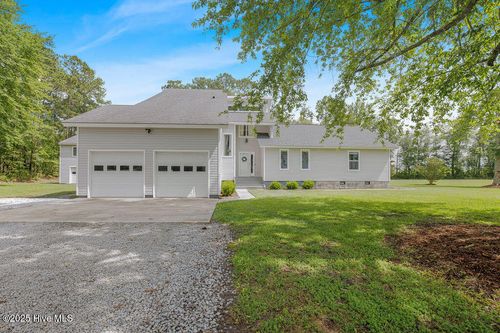 37 Light Streak Rd, Sunbury, NC, 27979-9465 | Card Image