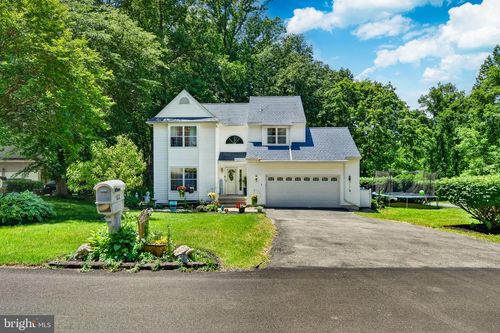 102 Valley View Dr, COATESVILLE, PA, 19320-1989 | Card Image