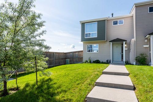 43-5425 Pensacola Crescent Se, Calgary, AB, T2A2G7 | Card Image