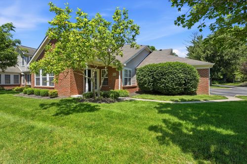 7430 Cherry Brook Dr, Reynoldsburg, OH, 43068-3257 | Card Image