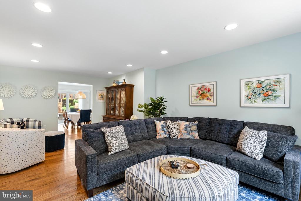 Residential in ALEXANDRIA 5