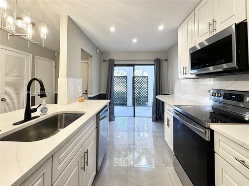 apt-14d-21643 Cypress Rd, Boca Raton, FL, 33433-3219 | Card Image