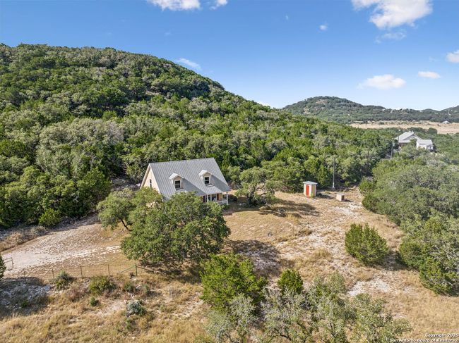 5014 Bump Gate Rd, House other with 3 bedrooms, 2 bathrooms and null parking in Pipe Creek TX | Image 35