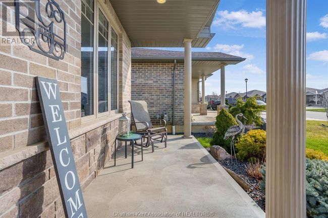 133 Cottage Pl, Townhouse with 3 bedrooms, 3 bathrooms and null parking in Chatham ON | Image 4