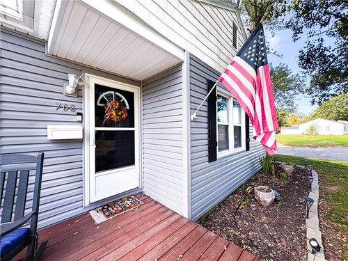 708 Vest Dr, Warrensburg, MO, 64093-2560 | Card Image
