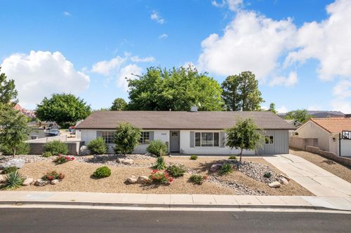3138 Crestview Dr, Santa Clara, UT, 84765-5115 | Card Image