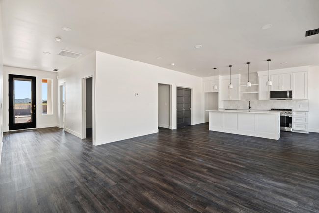 Great Room | Image 17