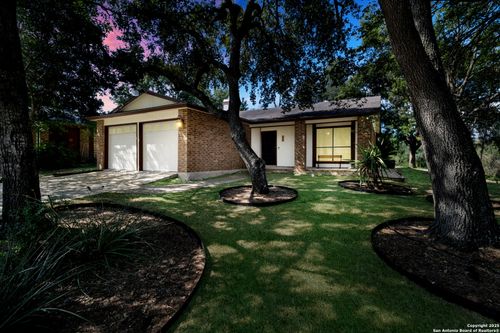 109 Shadowyck, Universal City, TX, 78148-4030 | Card Image