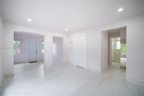 1-2456 Jackson St, Hollywood, FL, 33020-4929 | Card Image