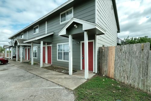 c-107 Castleberry Ct, Bertram, TX, 78605-4465 | Card Image