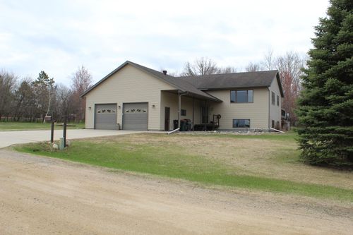 602 Nelson St W, Eagle Bend, MN, 56446-9671 | Card Image