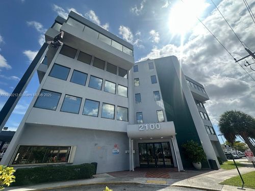ste-313-2100 W 76th St, Hialeah, FL, 33016-5500 | Card Image