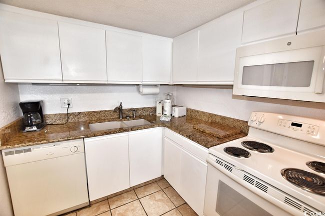 UNIT-111 - 1012 N Waccamaw Dr, Condo with 2 bedrooms, 2 bathrooms and null parking in Murrells Inlet SC | Image 12