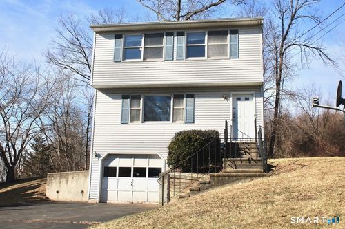 6 North Ln, Wallingford, CT, 06492-1729 | Card Image