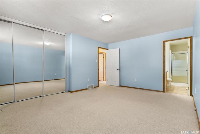 227 &amp; 229 Lakeview Ave, House other with 2 bedrooms, 2 bathrooms and 12 parking in Silton SK | Image 18