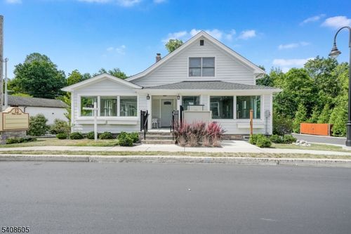 12 Main Rd, Montville, NJ, 07045-7512 | Card Image