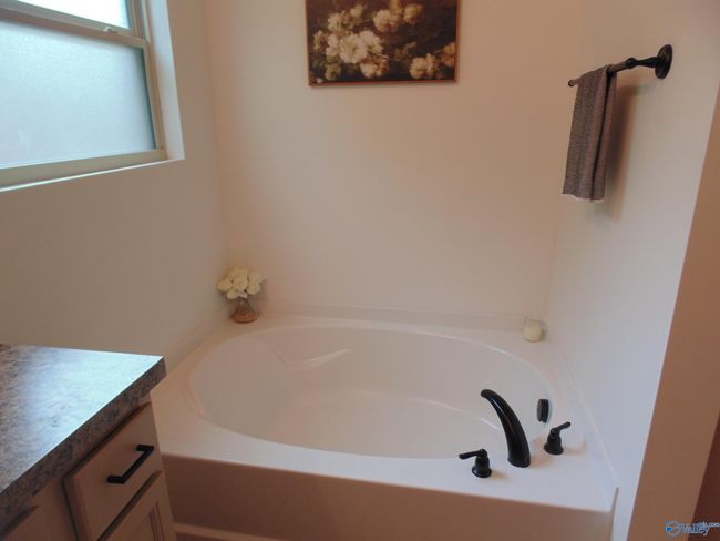 110 Oak Path Ln, House other with 4 bedrooms, 2 bathrooms and null parking in Harvest AL | Image 21