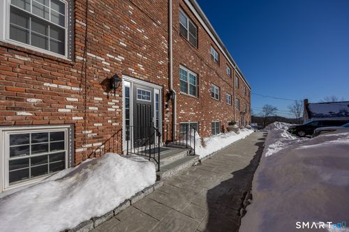 unit-11-12 Terrace Pl, New Milford, CT, 06776-2806 | Card Image