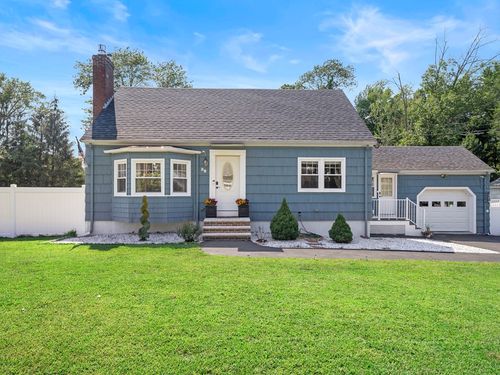 38 Butternut Ln, Methuen, MA, 01844-1942 | Card Image