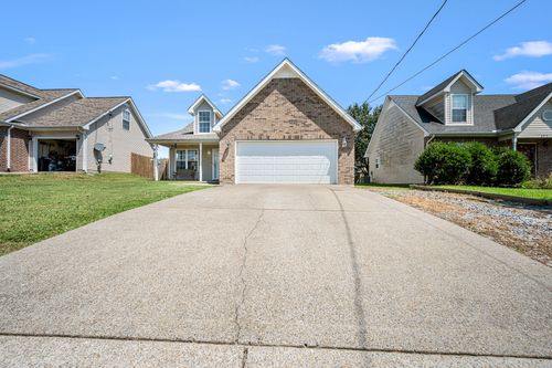 691 Holland Ridge Dr, La Vergne, TN, 37086-5271 | Card Image