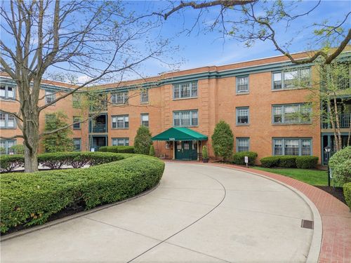 201-5825 5th Ave, Pittsburgh, PA, 15232-2718 | Card Image