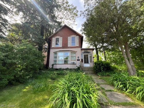 18971 Lorain Rd, Fairview Park, OH, 44126-1913 | Card Image