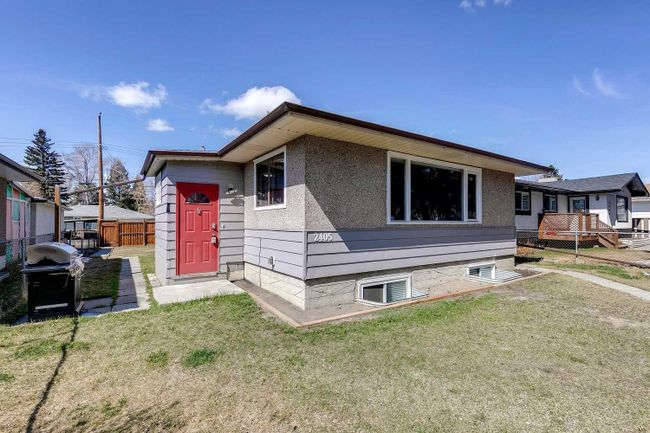 2405 Pinewood Drive Se, Home with 5 bedrooms, 2 bathrooms and 3 parking in Calgary AB | Image 42