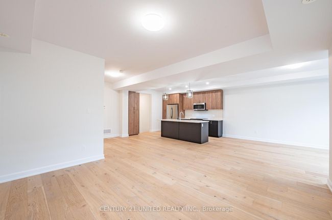 323 Mullighan Gdns, House other with 4 bedrooms, 4 bathrooms and 2 parking in Peterborough ON | Image 15
