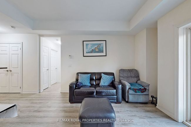 112 - 650 Gordon St, Condo with 2 bedrooms, 1 bathrooms and 1 parking in Whitby ON | Image 9
