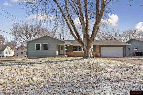 216 Sw Abbot Avenue, Madelia, MN, 56062 | Card Image