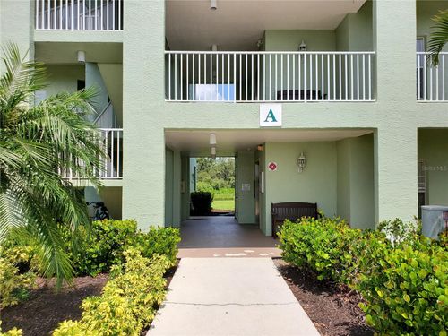 unit-301-2020 Willow Hammock Cir, PUNTA GORDA, FL, 33983-6742 | Card Image
