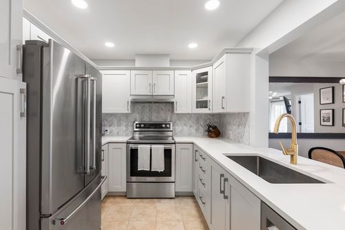 302-4770 52a St, Delta, BC, V4K5B5 | Card Image