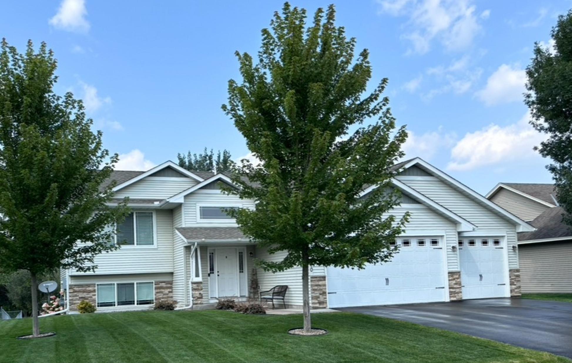 Wendover St, Isanti, MN 55040