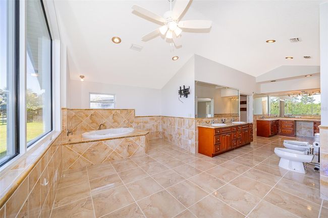 372 Rest Haven Rd, House other with 4 bedrooms, 4 bathrooms and null parking in Geneva FL | Image 24