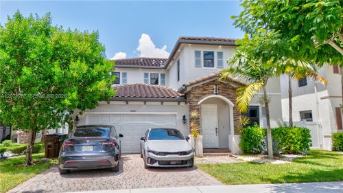 9400 W 35th Ln, Hialeah, FL, 33018-2061 | Card Image