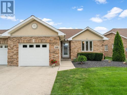 11488 Firgrove Dr, Windsor, ON, N8P1L9 | Card Image